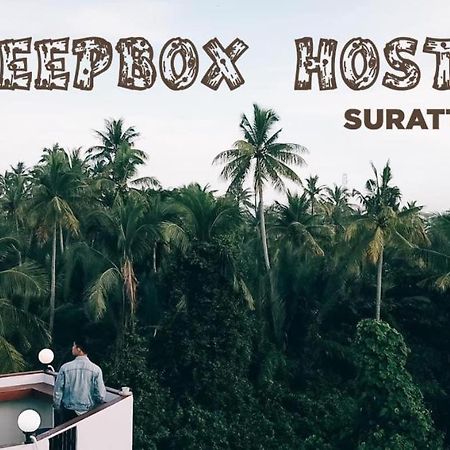 Sleepbox Hostel Suratthani Сураттхани Экстерьер фото